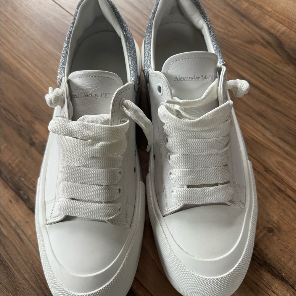 Men’s Alexander McQueen Sneakers Size 12 White and Silver. Almost new! - Picture 3 of 10